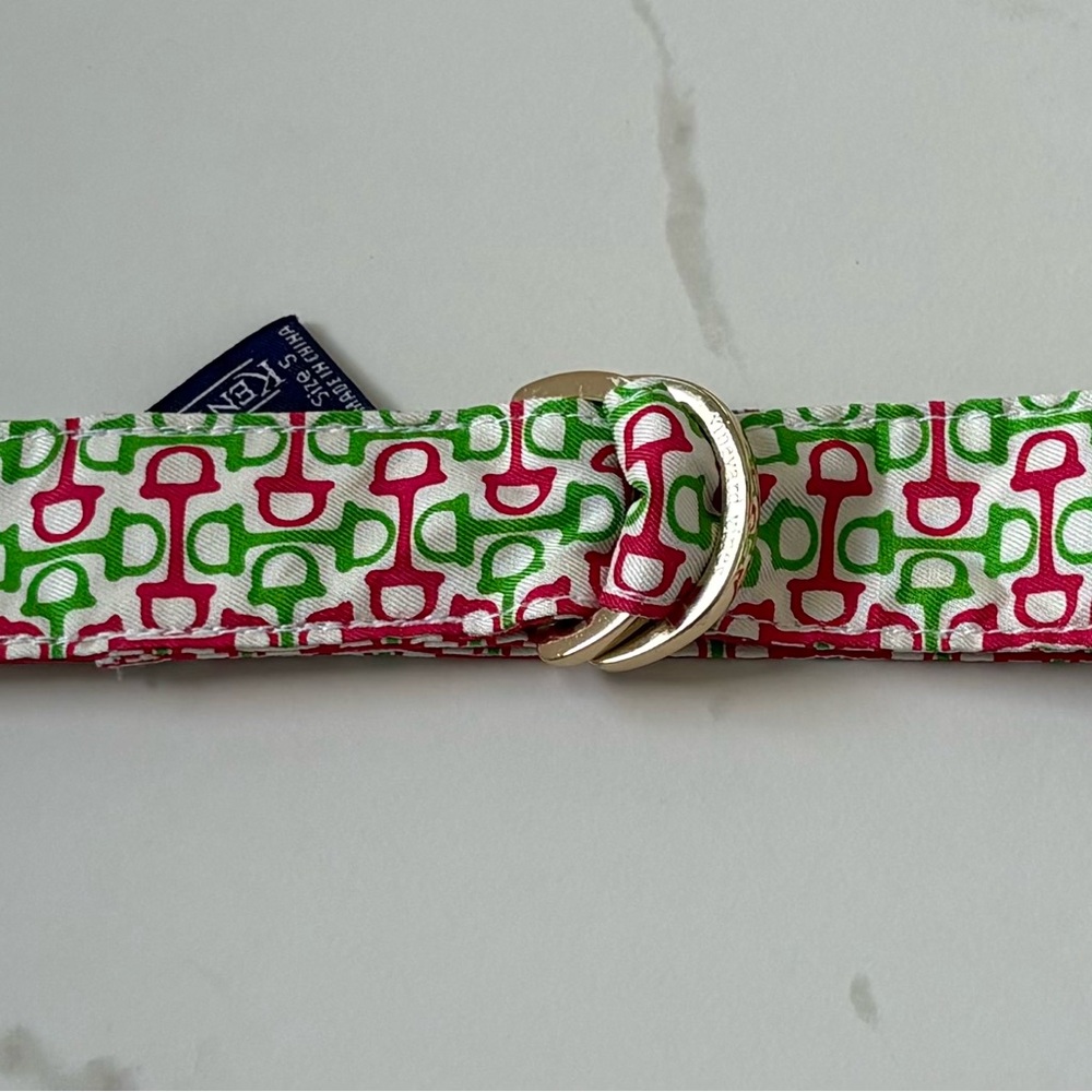 Vineyard Vines belt